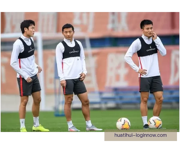 特雷-杨为新东家仅出战五场奇才宣布右股四头肌受伤暂未确定复出时间